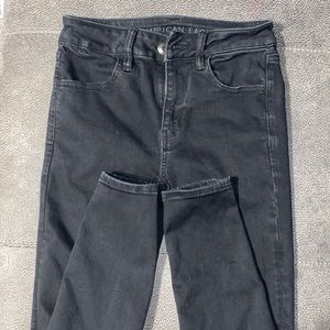 Women’s hi-rise jeggings